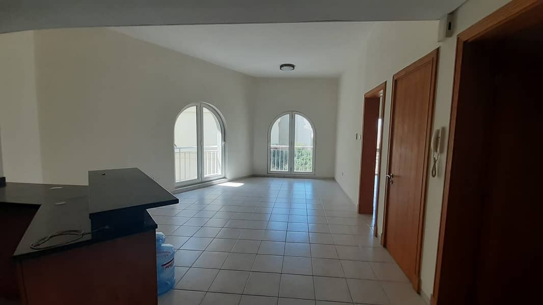 XXL ONE BED ROOM WITH BALCONY NEXT TO METRO STATION,CARREFOUR