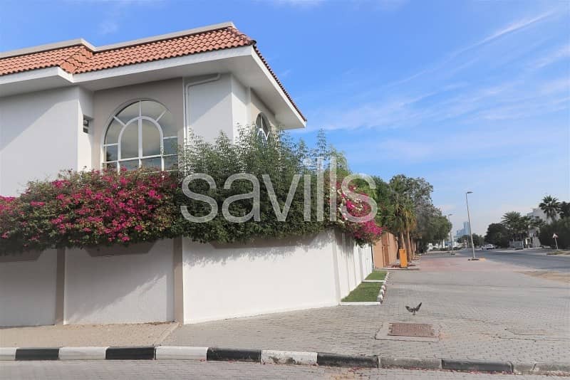 Two semi-detached villas| Corner plot| Next to the beach Two semi-detached villas| Corner plot| Next to the beach