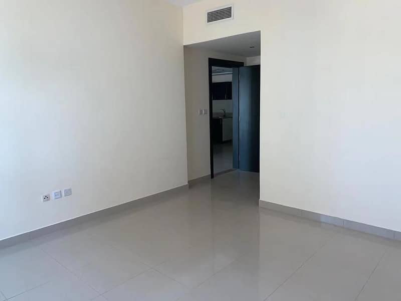 1 BHK FOR ERNT ON HIGHER FLOOR IN DUBAI SPORTS CITY