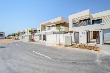 Luxurious villa with large space West Yas Luxurious villa with large space West Yas