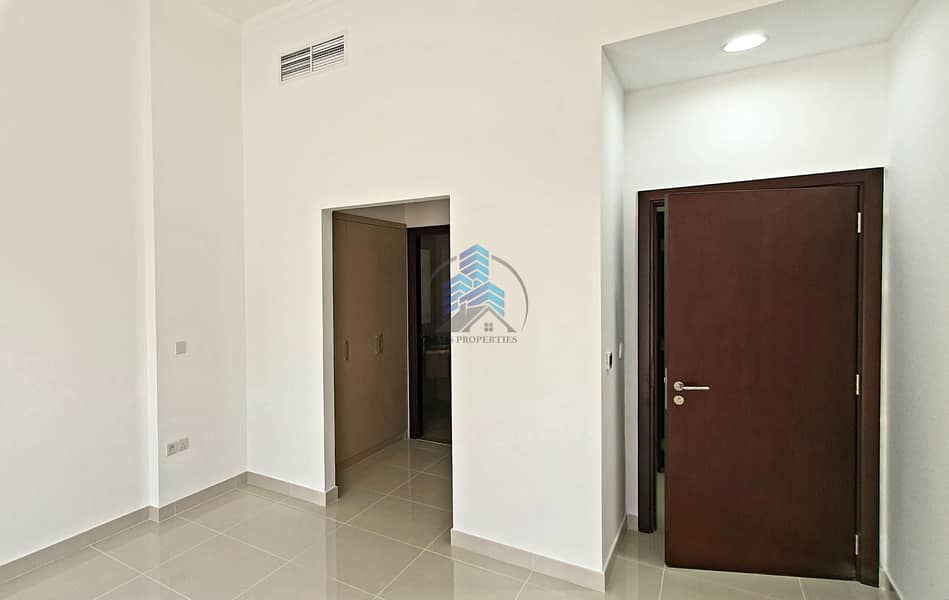 位于迪拜体育城，运河公寓西区，西班牙安达鲁西亚公寓 1 卧室的公寓 470000 AED - 6474511