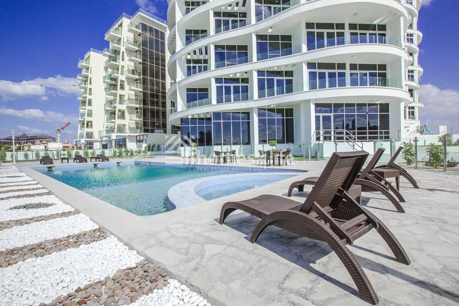 KEY LOCATION | EXPANSIVE TERRACES | SEA VIEW KEY LOCATION | EXPANSIVE TERRACES | SEA VIEW