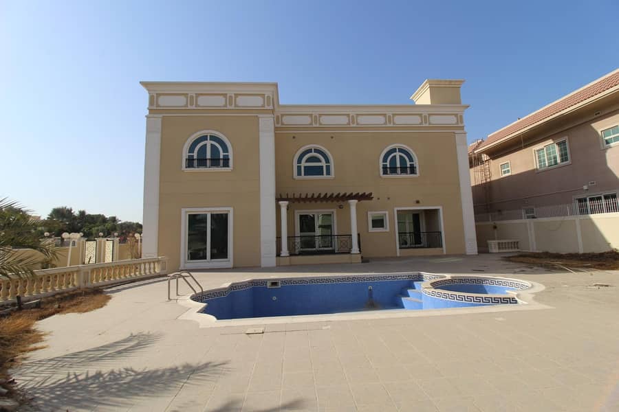 Fancy | Spacious 5BR Villa | Private Pool | Garden