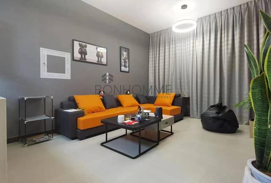 Lavish Apartment/ Beautiful Interior