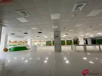 Office for Rent in Ras Al Khor, Dubai - Huge Multipurpose showroom Fully Fitted Road View