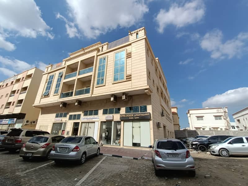 Building for sale in the Emirate of Ajman, Al Mowaihat area, with an income of 9%