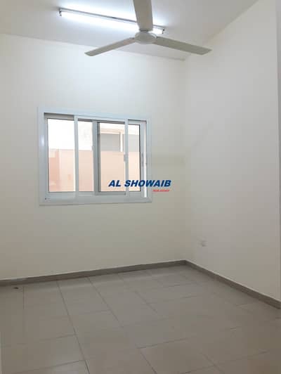Studio available behind al futtaim mosque Fijmurar Deira Studio available behind al futtaim mosque Fijmurar Deira