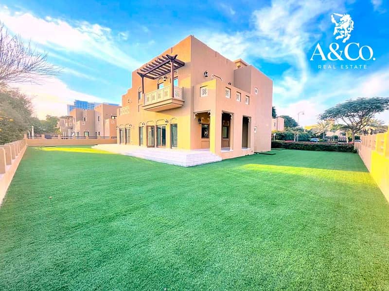 位于阿尔弗雷德街区，阿尔弗雷德别墅区，迪拜风格别墅 6 卧室的别墅 340000 AED - 6689313