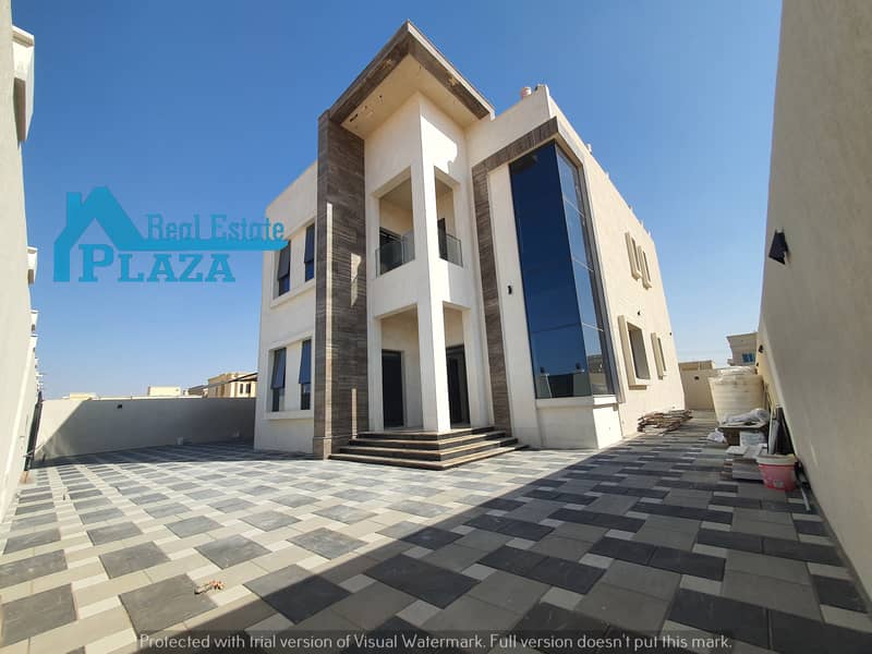 Villa for sale in Al Yasmeen, on an area of ​​6,500 feet, ground floor, first floor, and roof, with an extension of super finishing services, super de