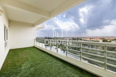 3 Bedroom Flat for Sale in Jumeirah Heights, Dubai - Vacant and Huge Apartment | View of Lake