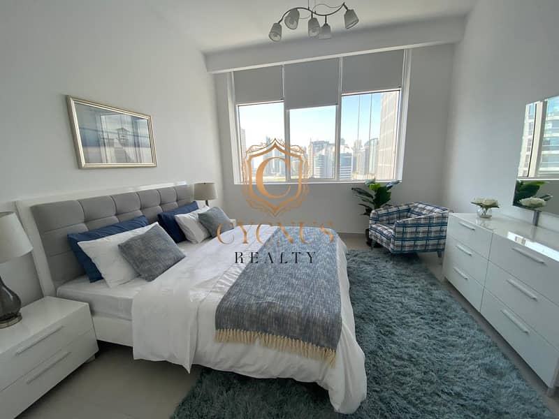 CANAL VIEW| BURJ VIEW |ELEGANTLY DESIGNED| FAMILY APARTMENTs