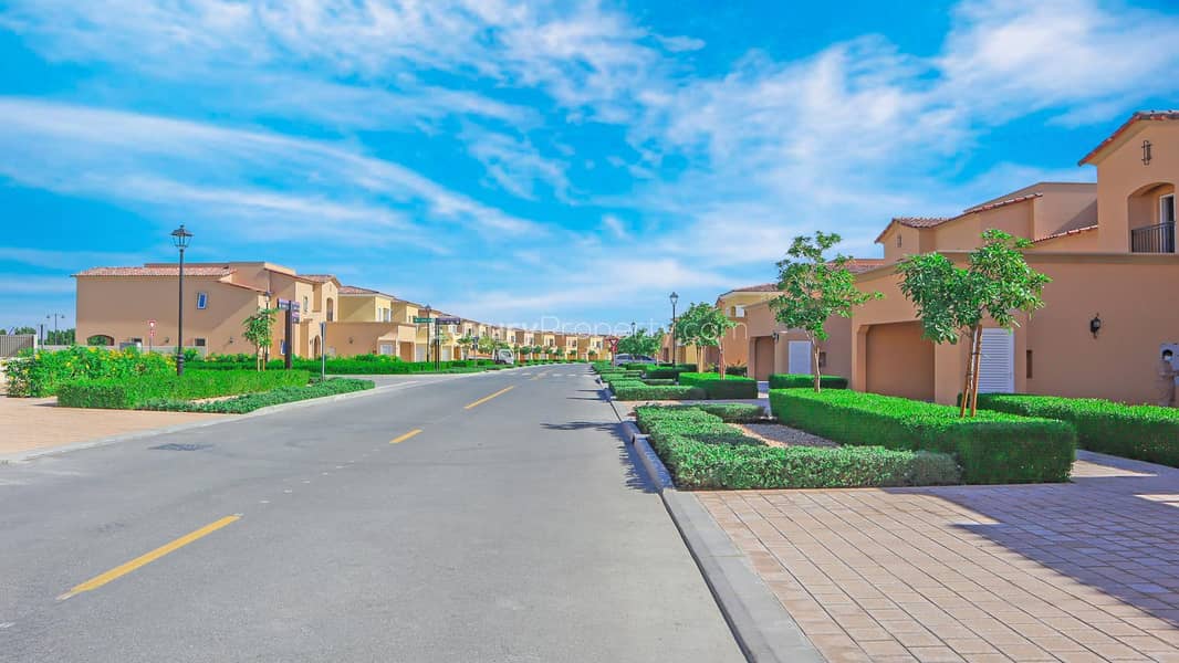 Corner Type 2 | Close Walk to Park and Pool Corner Type 2 | Close Walk to Park and Pool