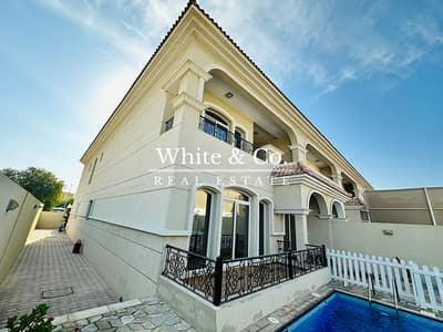 5 Bedroom Villa for Rent in Umm Al Sheif, Dubai - Spacious Layout | Private Pool | Quiet Location