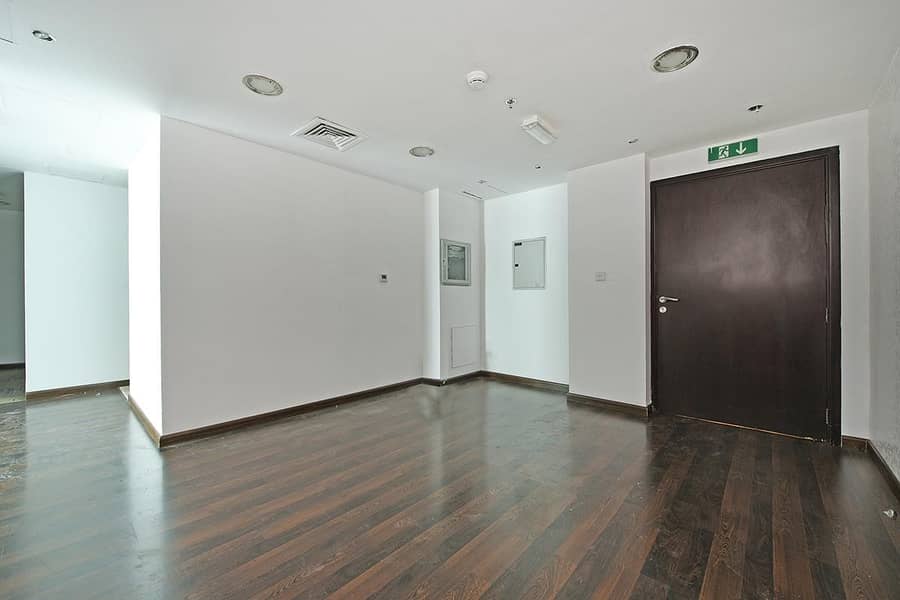 Fully Fitted | 6 partitions | Lake & Almas View