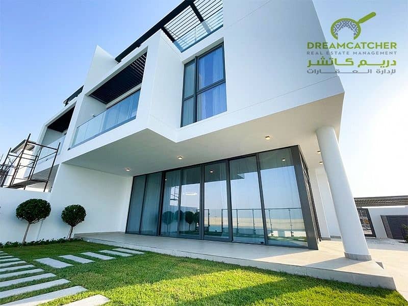 Luxury Villa with | Directly Full Sea View