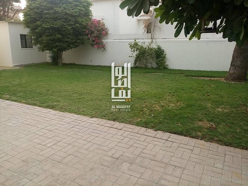 4 Bed Independent Huge Garden Villa In Jumeirah 3!!..