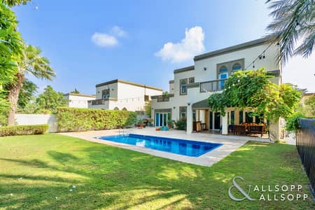 5 Bedroom Villa for Sale in Jumeirah Park, Dubai - Pool | Owner Occupied | Great Location