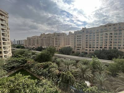 1 Bedroom Flat for Sale in Palm Jumeirah, Dubai - Exclusive | New Listing | Close To Mall
