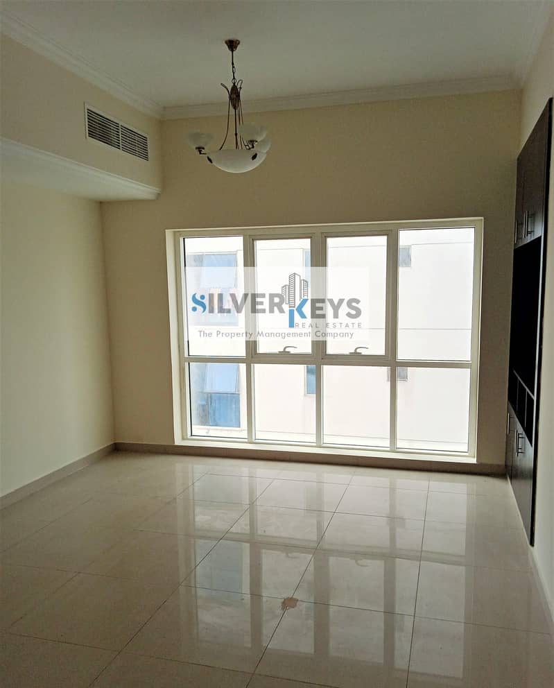 MASTER BEDROOM + SPACIOUS APARTMENT + ALL AMENITIES