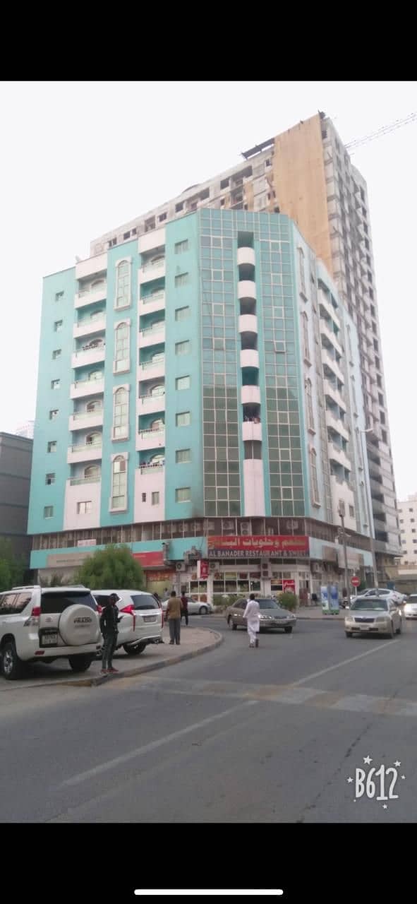 Two rooms and a hall for annual rent in the Rumaila area - the Emirate of Ajman
