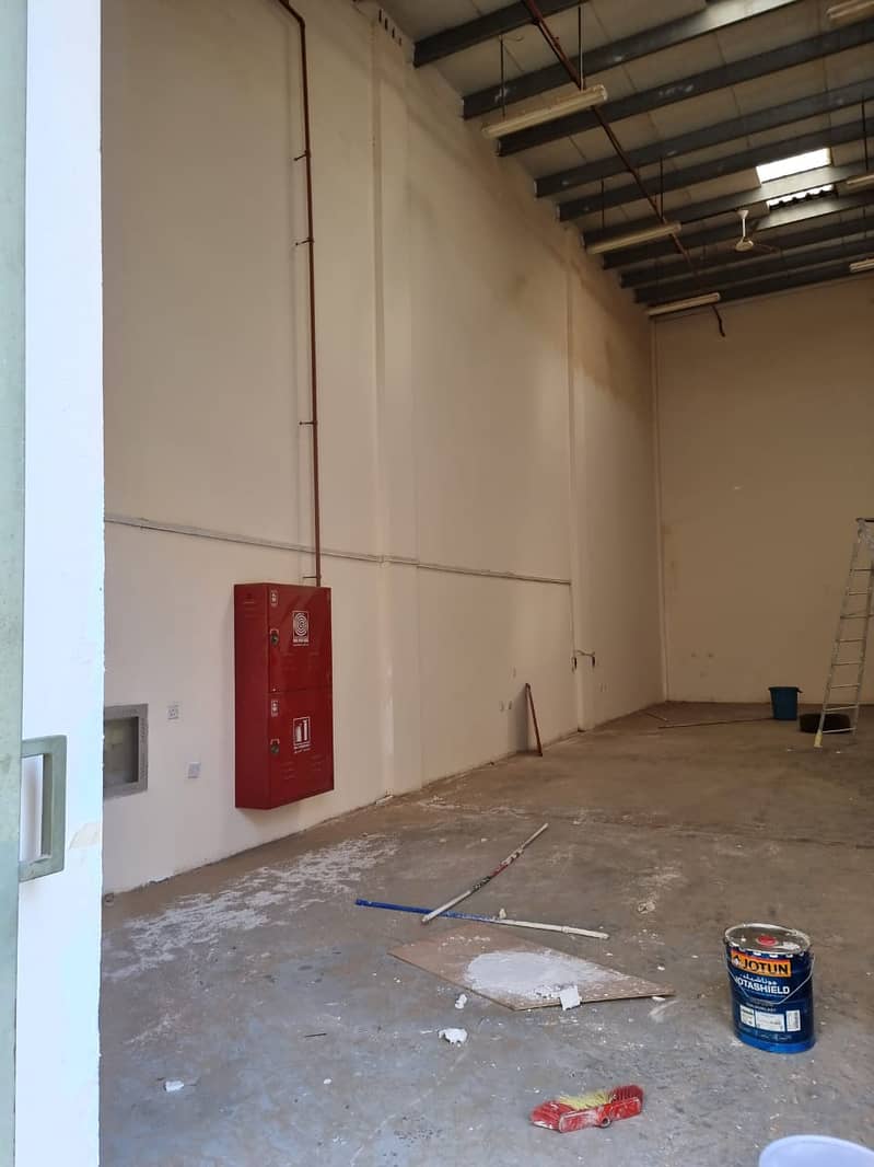 Warehouse for rent in jurf area 1300sqft cheap price