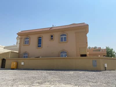 5 Bedroom Villa for Rent in Al Fisht, Sharjah - For Rent a Villa in Sharjah, Al Fisht Area