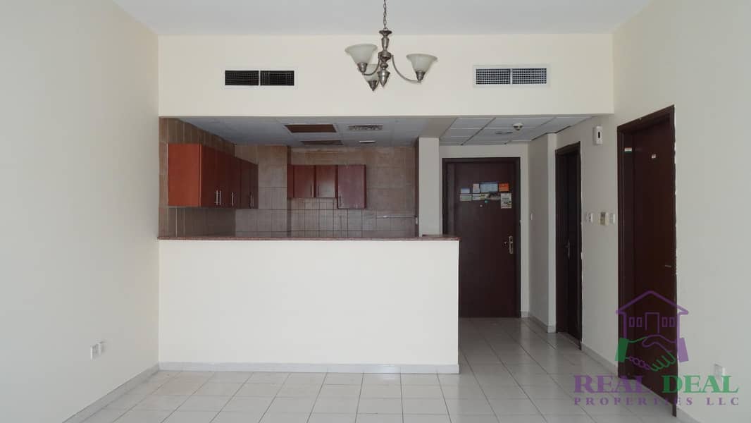 One Bedroom Near Carrefour Market & Bus Stops