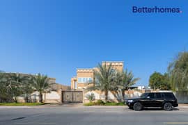 Ideal Family Home | 7 Bedrooms |  Mizhar 1