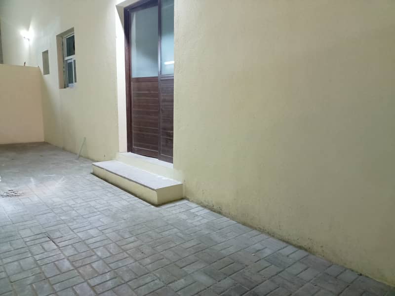 MOLHAQ ; 3 BEDROOMS HALL ; FRONT YARD  FOR RENT AT MBZ CITY.