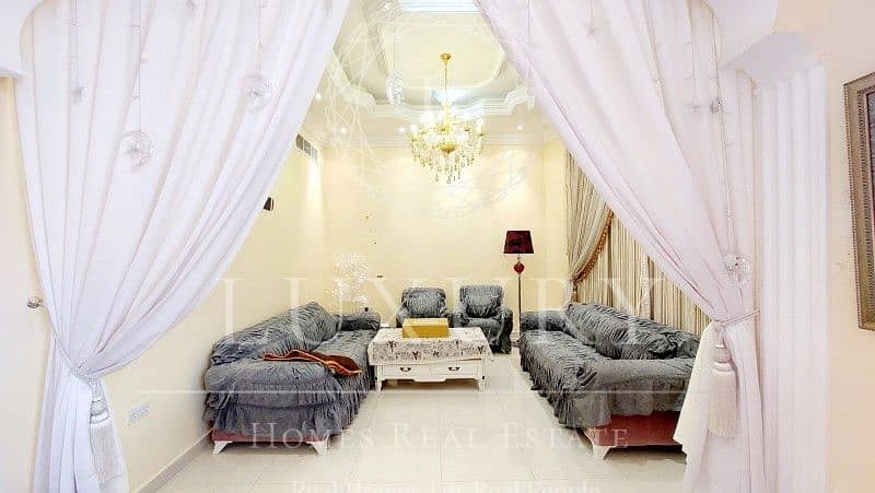 شقة في عشارج 3 غرف 80000 درهم - 6730577