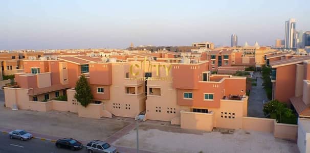 Building for Sale in Hamdan Street, Abu Dhabi - For Sale Building | 72 Apartments + Offices