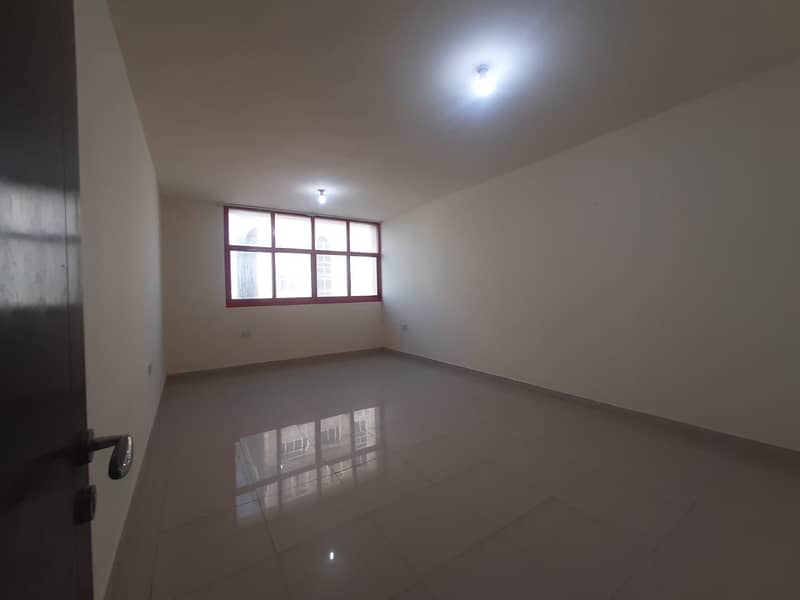 شقة في شعبية 11،مجتمع المصفح،مدينة محمد بن زايد 2 غرف 40000 درهم - 6729385