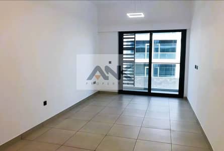 1 Bedroom Apartment for Rent in Jumeirah Village Circle (JVC), Dubai - STUDY+1BHK | FULLY FURNISHED | POOL VIEW | PRIME LOCATION |