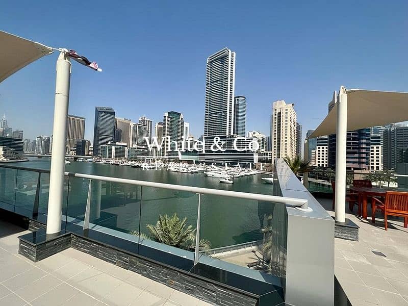 位于迪拜码头，中心大厦 1 卧室的公寓 95000 AED - 5999444