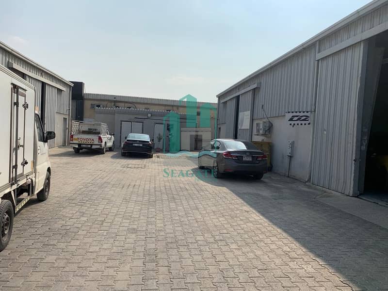 3000 square feet warehouse in Al Quoz Industrial 3