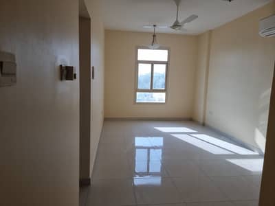1 Bedroom Flat for Rent in Industrial Area, Umm Al Quwain - 700 SQFT 1 BEDROOM HALL 2 WASHROOMS MAIN ROAD UAQ