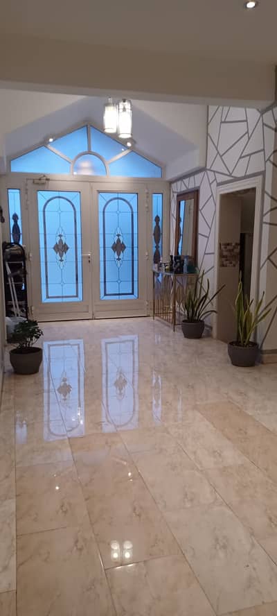5 Bedroom Villa for Sale in Al Sabkha, Sharjah - House for sale in Sharjah, Al Sabkha area