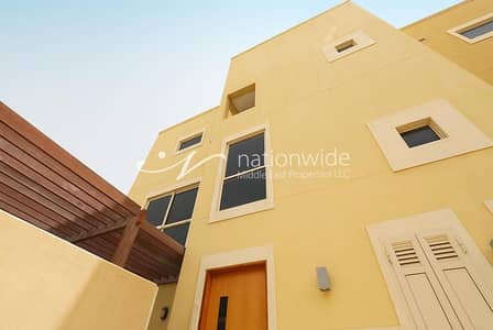 4 Bedroom Townhouse for Rent in Al Raha Gardens, Abu Dhabi - Type A Convenient & Spacious Unit Ready to Rent