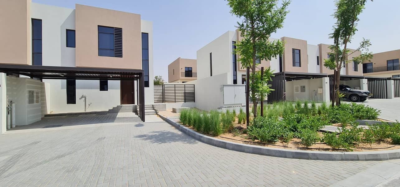 Freehold | End unit Brand New Townhouse | Nasma