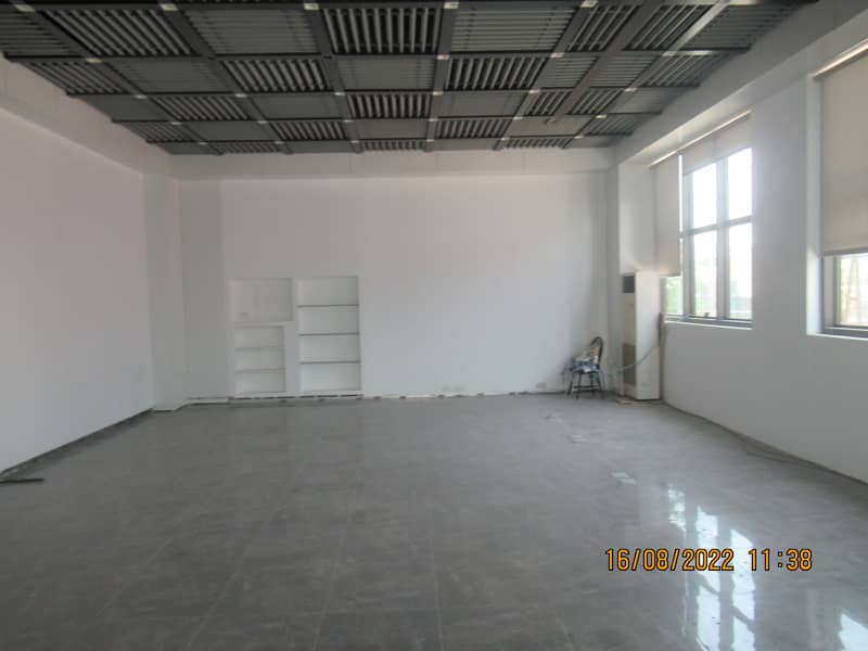 5300 sq ft  fitted shop cum office|private pantry&Toilet|60PSFT|318k p/a+20%tax