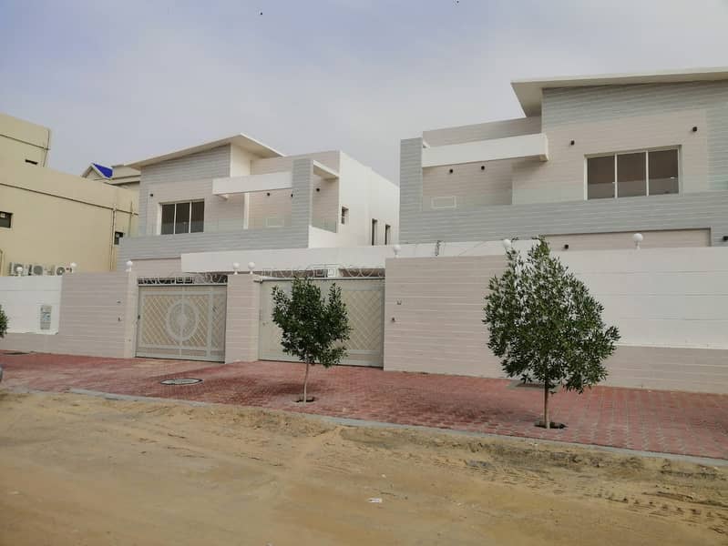 Find the home that fits all your family needs!Luxurious villa for sale in Al Mowaihat-1 , Ajman Emirate