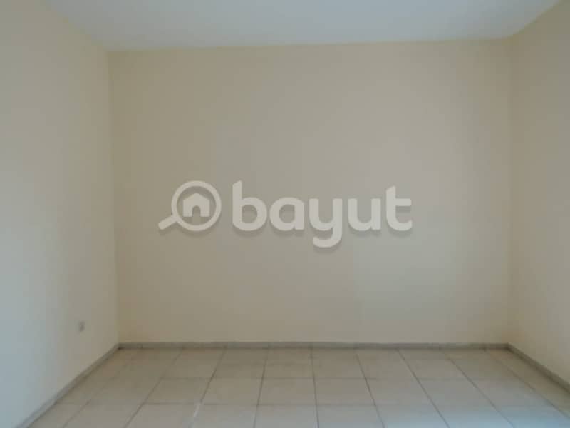 3 bedroom apartment available for rent in alkhor towers