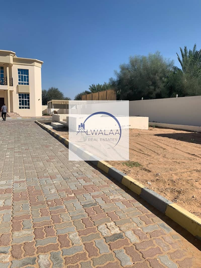 For rent villa 5 master rooms in Al Ain, Al Masoudi area