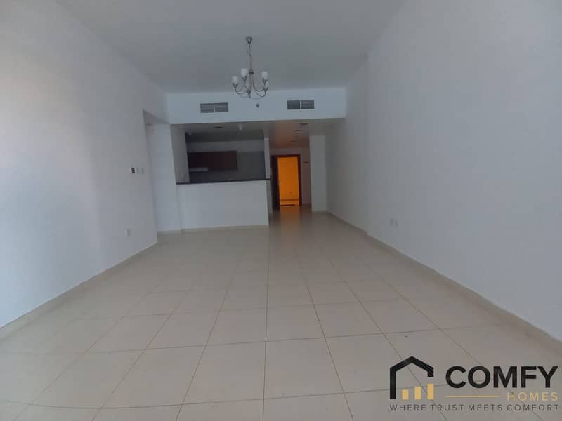 READY TO MOVE | 1 BEDROOM  WITHOUT BALCONY  32,000/- 6 CHEQS