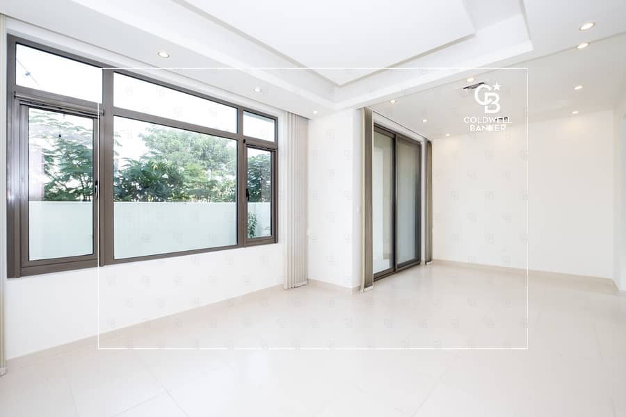 Beautiful Type J - 3br+study+maids townhouse in Mira oasis close to park