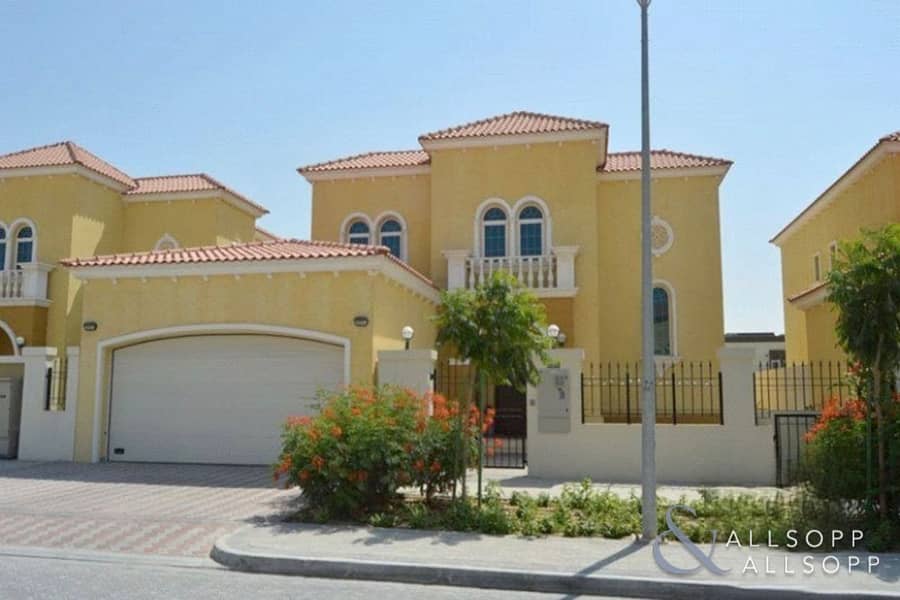 Вилла в Джумейра Парк，Легаси, 3 cпальни, 320000 AED - 6748030