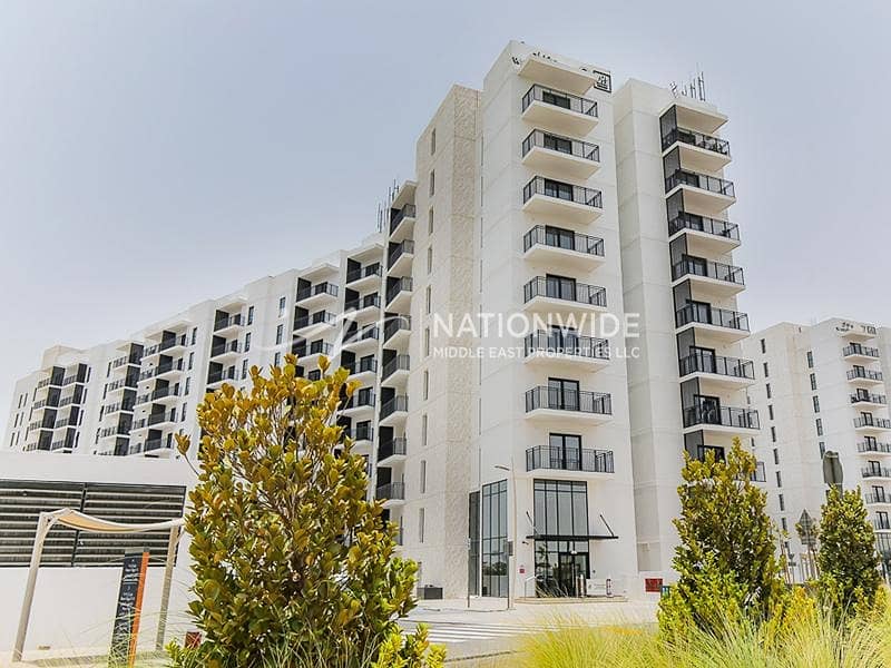 Own This Modern Space w/ Partial Canal View Own This Modern Space w/ Partial Canal View