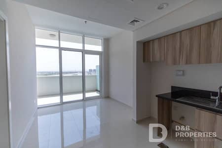 شقة 2 غرفة نوم للبيع في داماك هيلز، دبي - شقة في جولف فيتا A جولف فيتا 1 داماك هيلز 2 غرف 895000 درهم - 6751278