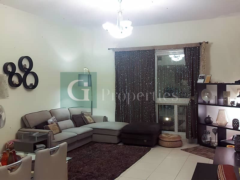 Well Maintained Corner Unit Pool View