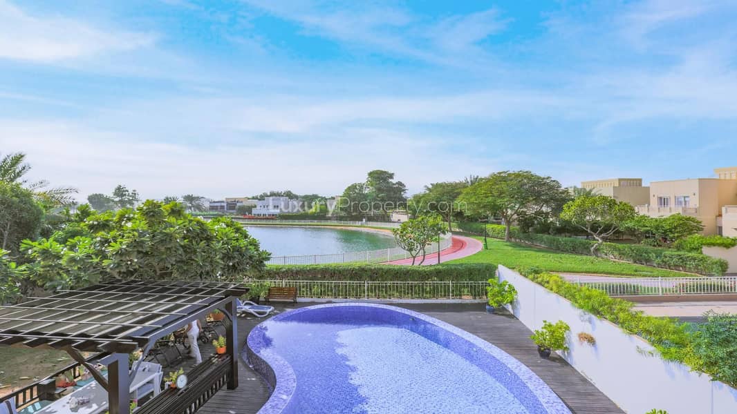 Exclusive | Upgraded | Private Pool | Lake View